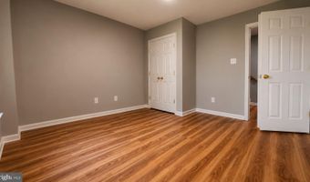 7302 IVYCREST Pl, Annandale, VA 22003