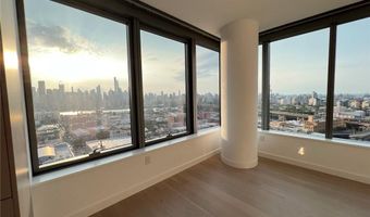 3 Ct Sq W 2202, Queens, NY 11101