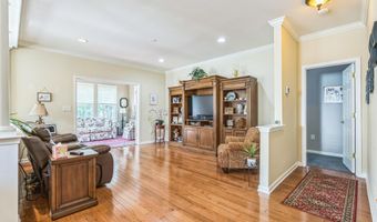 14 Hot Springs Ter, Barnegat, NJ 08005