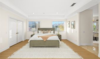 2006 S 6th Ave, Arcadia, CA 91006