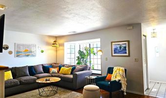 430 PINE St, Brookings, OR 97415