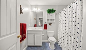 22 Prestwick Rd 22, Bourne, MA 02532