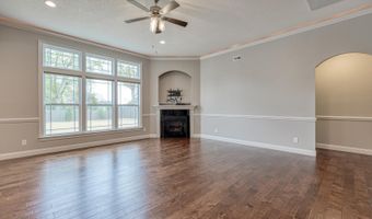 768 Sterling Dr, Boiling Springs, SC 29316