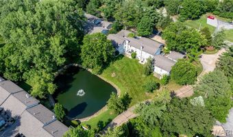 2155 Mason Green Dr, Ballwin, MO 63011