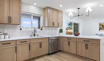 5995 BROADMOOR Dr, La Mesa, CA 91942