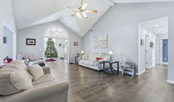 237 Broadmore Cir, Angola, IN 46703