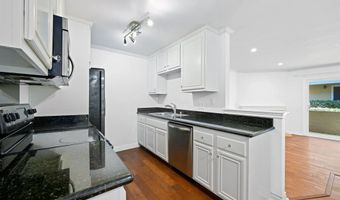 9939 Erma Rd 101, San Diego, CA 92131