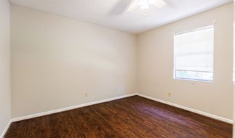 203 Magnolia Dr, Adel, GA 31620
