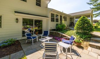 83 Peach Tree Ln, Bristol, CT 06010