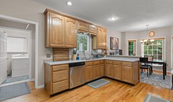 3758 Bentwood Cove Dr, Apison, TN 37302