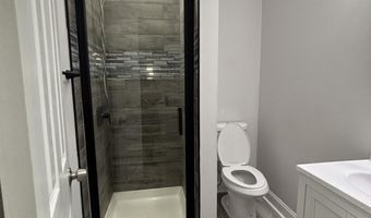 3026 E MONUMENT St, Baltimore, MD 21205