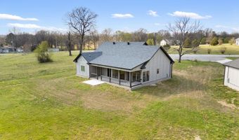 28 SISNEY Dr, Ash Flat, AR 72513