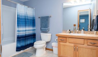 120 Hillside Dr, Baldwin City, KS 66006