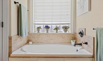 5602 Aspen Ave, Bartlesville, OK 74006