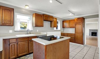 37 Maxwell Rd, Indianapolis, IN 46217