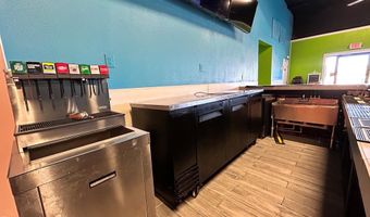 1613 W Broadway, Andrews, TX 79714