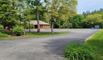 10254 Timber Ridge Dr, Ashland, VA 23005