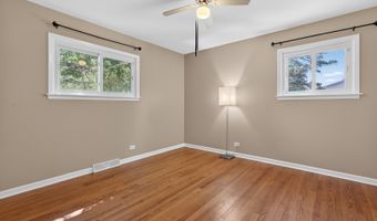 908 S Arlington Heights Rd, Arlington Heights, IL 60005