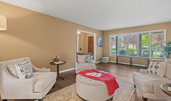 1223 N Itasca Rd, Addison, IL 60101