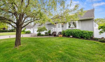 11 Stuart Ave, Amityville, NY 11701