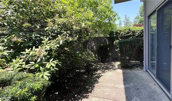 250 Laurel Cir 13, Aurora, OH 44202