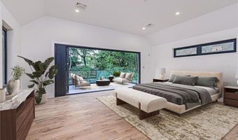 19 Castle Rd, Narragansett, RI 02882