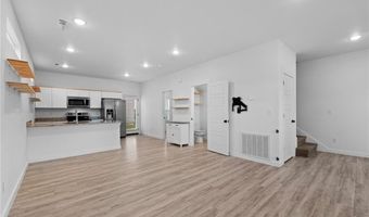 930 Ventnor Ave, Bentonville, AR 72713