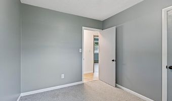 62 Fletcher Rd, Auburn, ME 04210