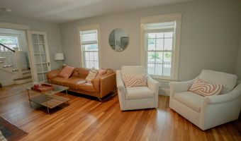 27 Princeton St, Bangor, ME 04401