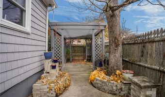 1 Masso Dr, North Providence, RI 02904