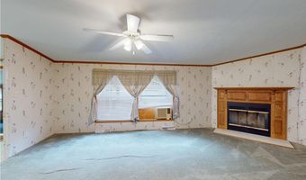6855 Woodard Rd, Andover, OH 44003