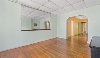 20 E 31st St, Bayonne, NJ 07002