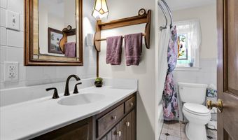4 N CONESTOGA VIEW Dr, Akron, PA 17501