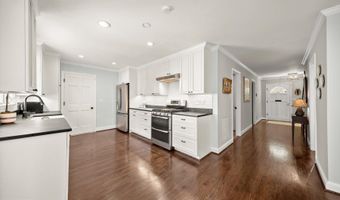 8436 BURNING TREE Rd, Bethesda, MD 20817