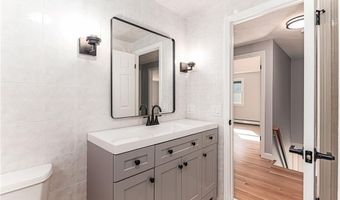 680 Fletcher Rd, North Kingstown, RI 02852