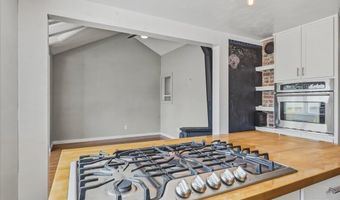618 E 7TH St, Cheyenne, WY 82007