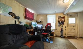 148 Hackett Ave, Attleboro, MA 02703