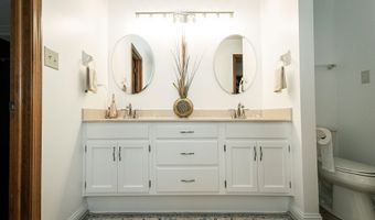 6767 Romeo Dr, Avon, IN 46123