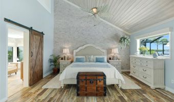 6605 SEABIRD Way, Apollo Beach, FL 33572