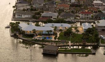 140 Bay Hbr, Aransas Pass, TX 78336