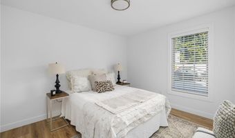 32 Exchange St A2, East Greenwich, RI 02818