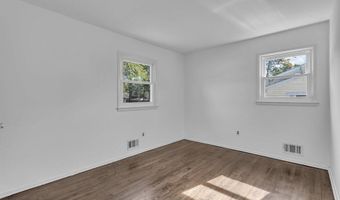 1020 Cable Ave, Beachwood, NJ 08722