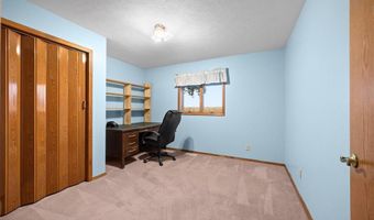 11938 Davis Rd, Alhambra, IL 62001