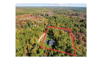 369 Huntinghouse Rd, Glocester, RI 02857