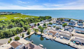 121 Stillwater Rd, Barnegat, NJ 08005