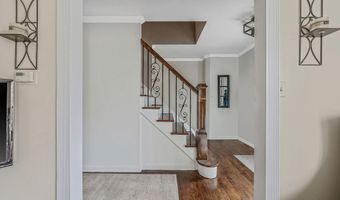 50 Mole Pl, Amityville, NY 11701