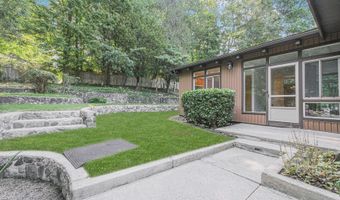 203 Hoyt St, Darien, CT 06820