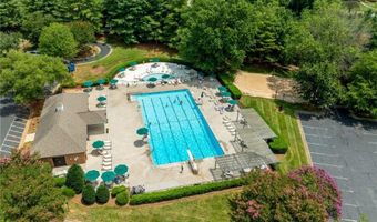 109 Isleworth Ct, Advance, NC 27006