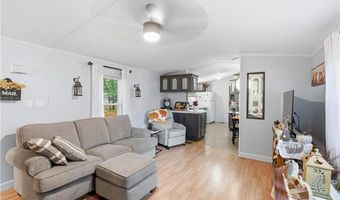 7 Kelly Ln, Coventry, RI 02816