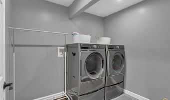 8244 SW Indian Hills Rd, Auburn, KS 66402